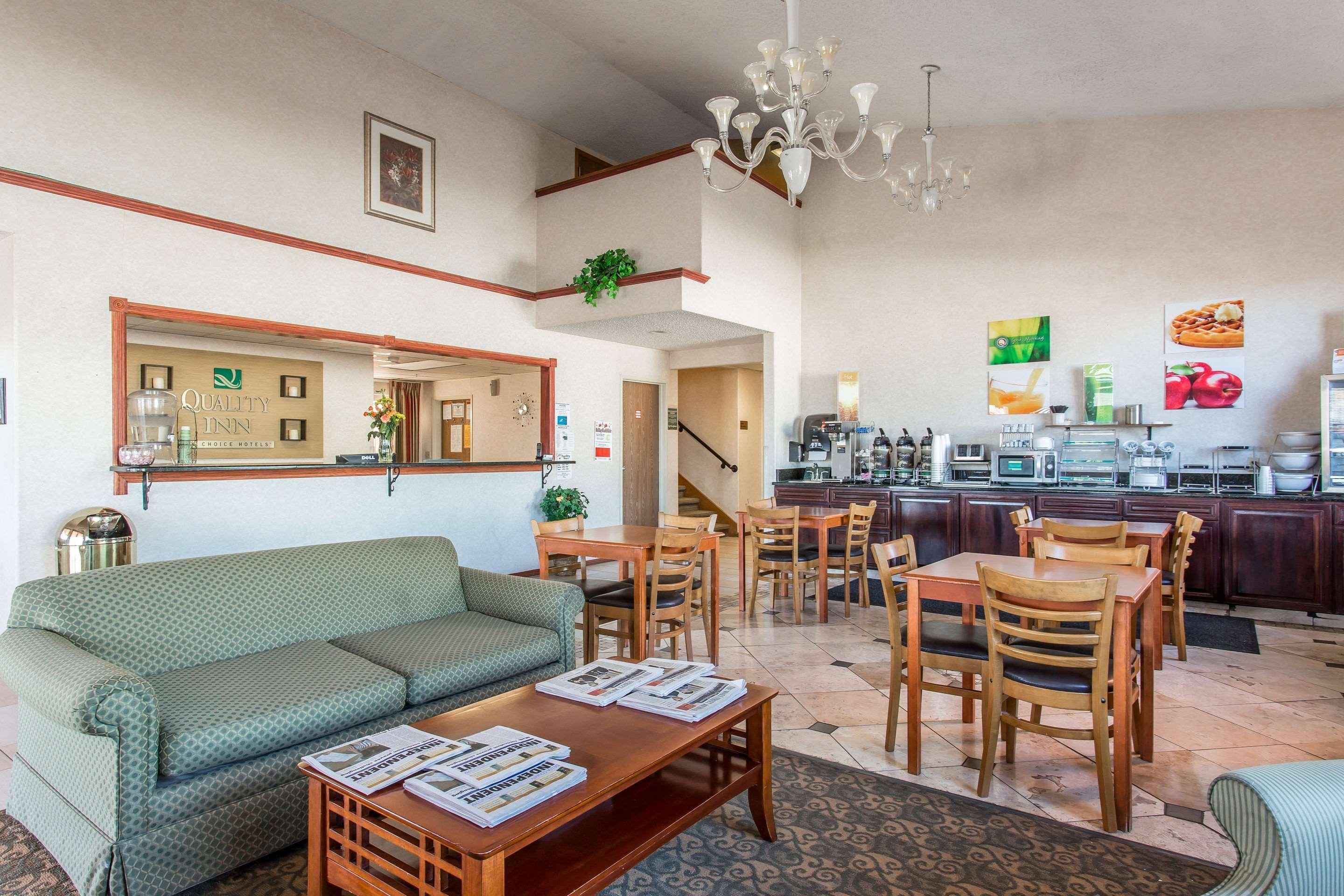 Quality Inn Delta Gateway To Rocky Mountains Zewnętrze zdjęcie